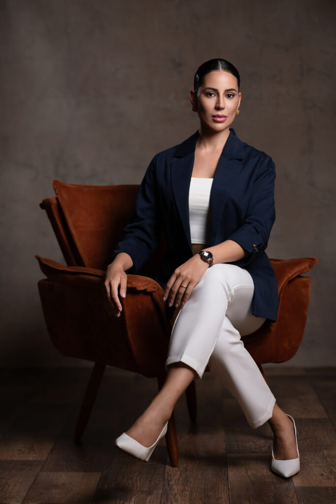 Dra. Karen Pires Especialista em Harmonização Facial